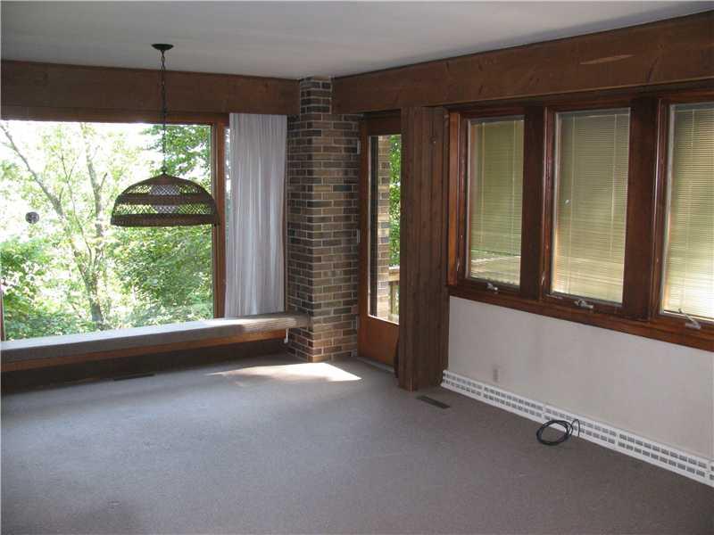 22 Standish Road Rosslyn Farms, PA 15106 - Photo 9 of 25 Den.