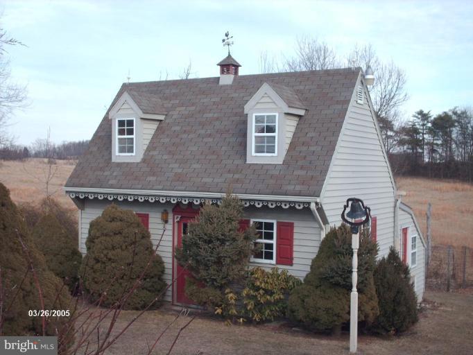 8120 Pious Ridge Road Berkeley Springs, WV 25411 - Photo 7 of 24 Workshop