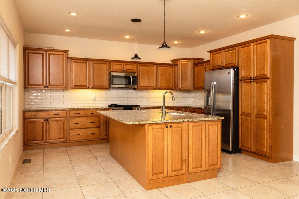 8179 Ash Ridge Lane Findlay, OH 45840 - Photo 6 of 32 C12A4392