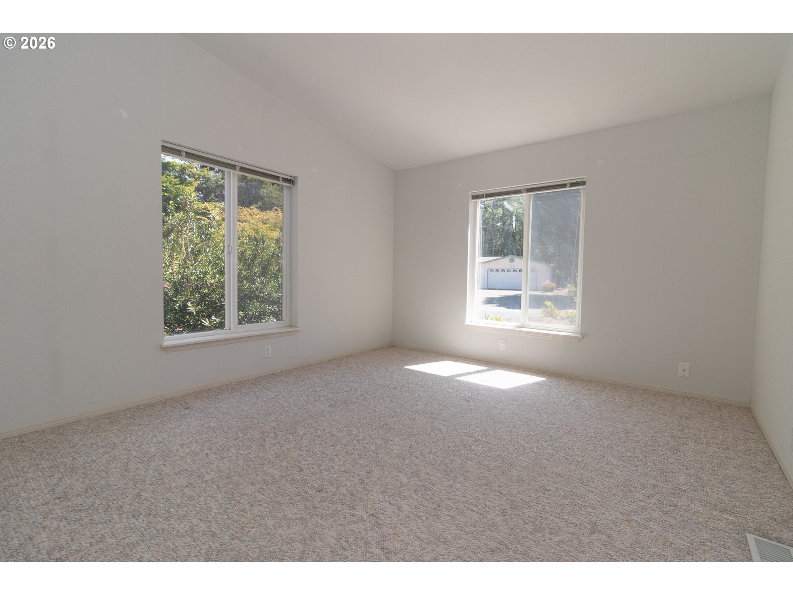 499 Sherwood Loop Florence, OR 97439 - Photo 30 of 39 a view of empty room with window