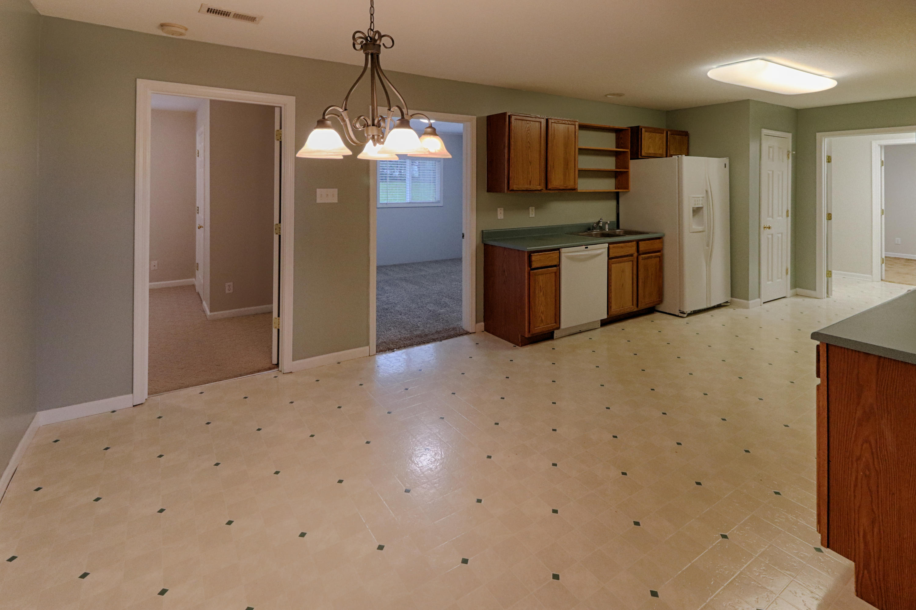 4252 Pea Ridge Road Maryville, TN 37804 - Photo 6 of 26 Kitchen/Dining Room Combo
