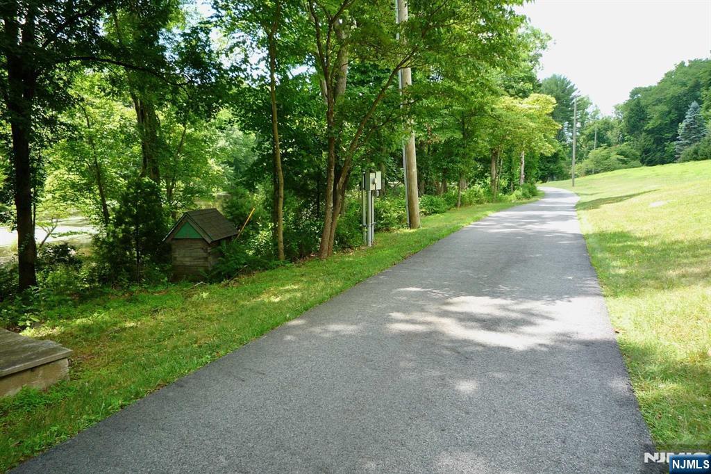 46-48 Oak Road Boonton, NJ 07005 - Photo 28 of 32 Gallery Image 28