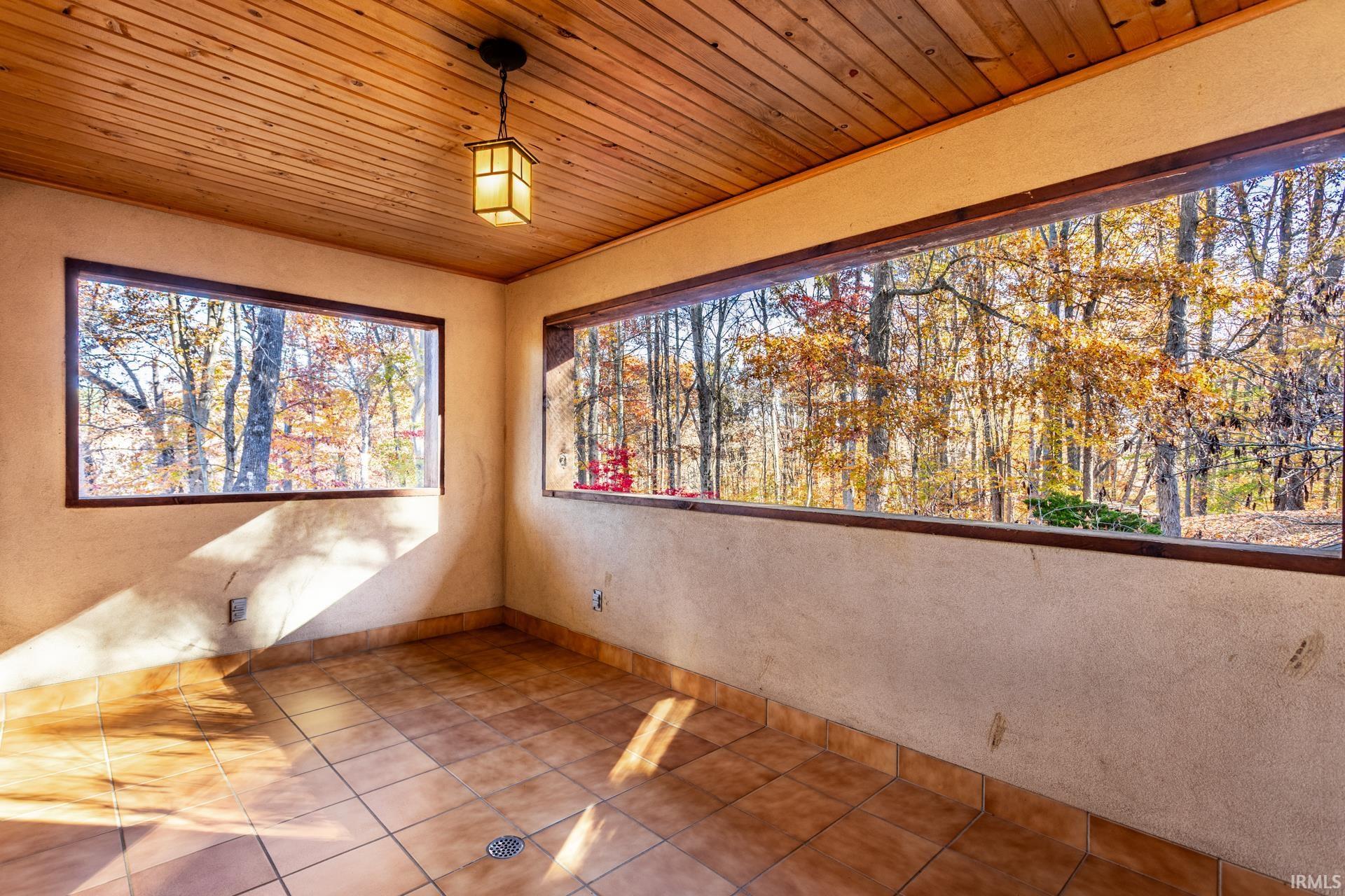 6671 East Gross Road Bloomington, IN 47401 - Photo 20 of 36