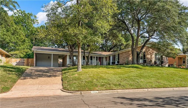 $600,000 | 2901 Woodland Drive, Waco, TX 76710