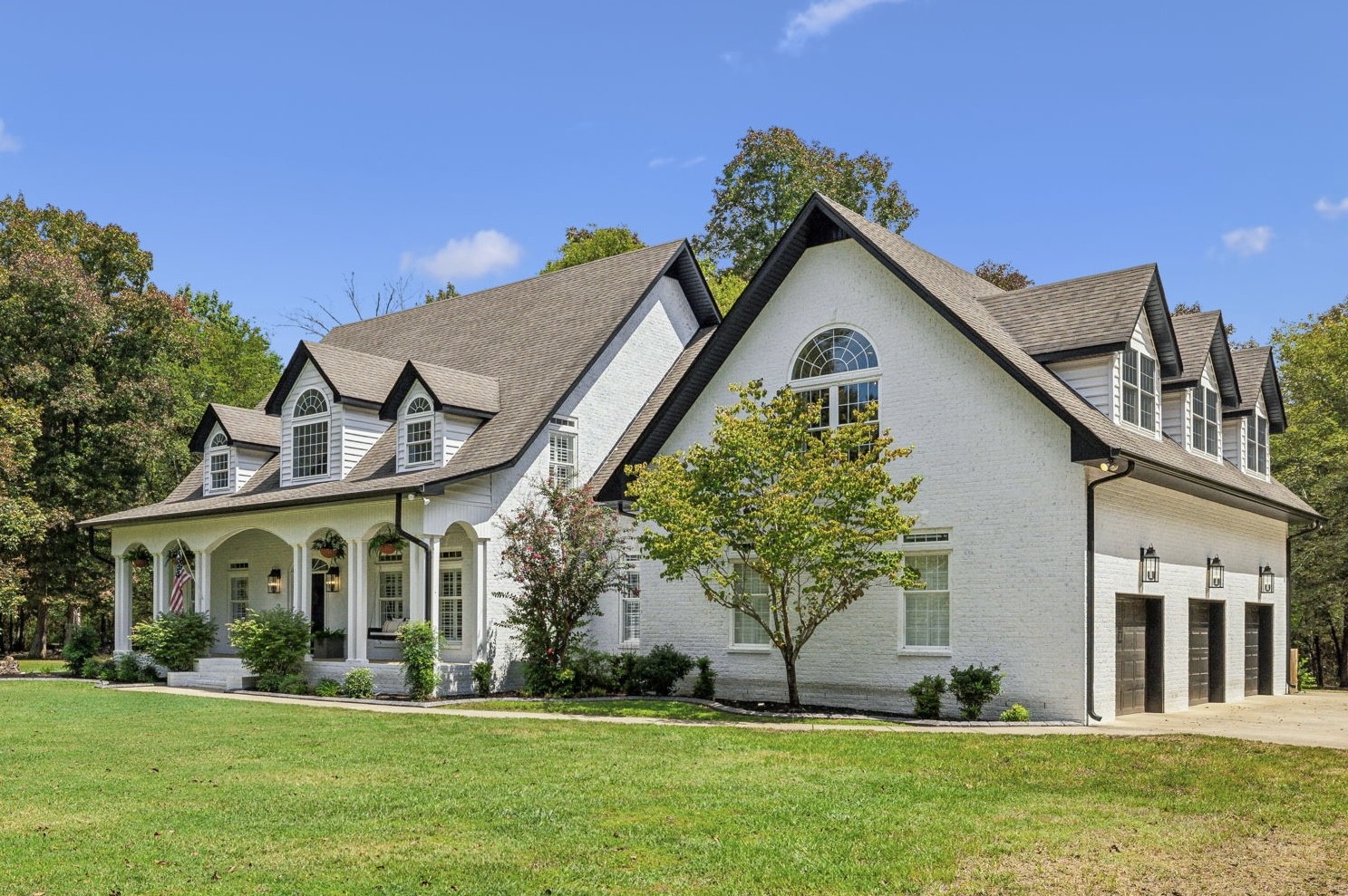 10795 Threet Road Christiana, TN 37037 - Photo 1 of 37 a front view of a house with a yard