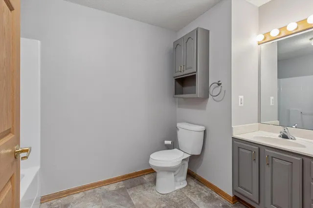 $200,000 | 16510 Tranquility Court, Unit 101, Prior Lake, MN 55372