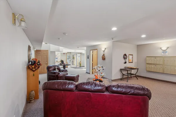 $200,000 | 16510 Tranquility Court, Unit 101, Prior Lake, MN 55372