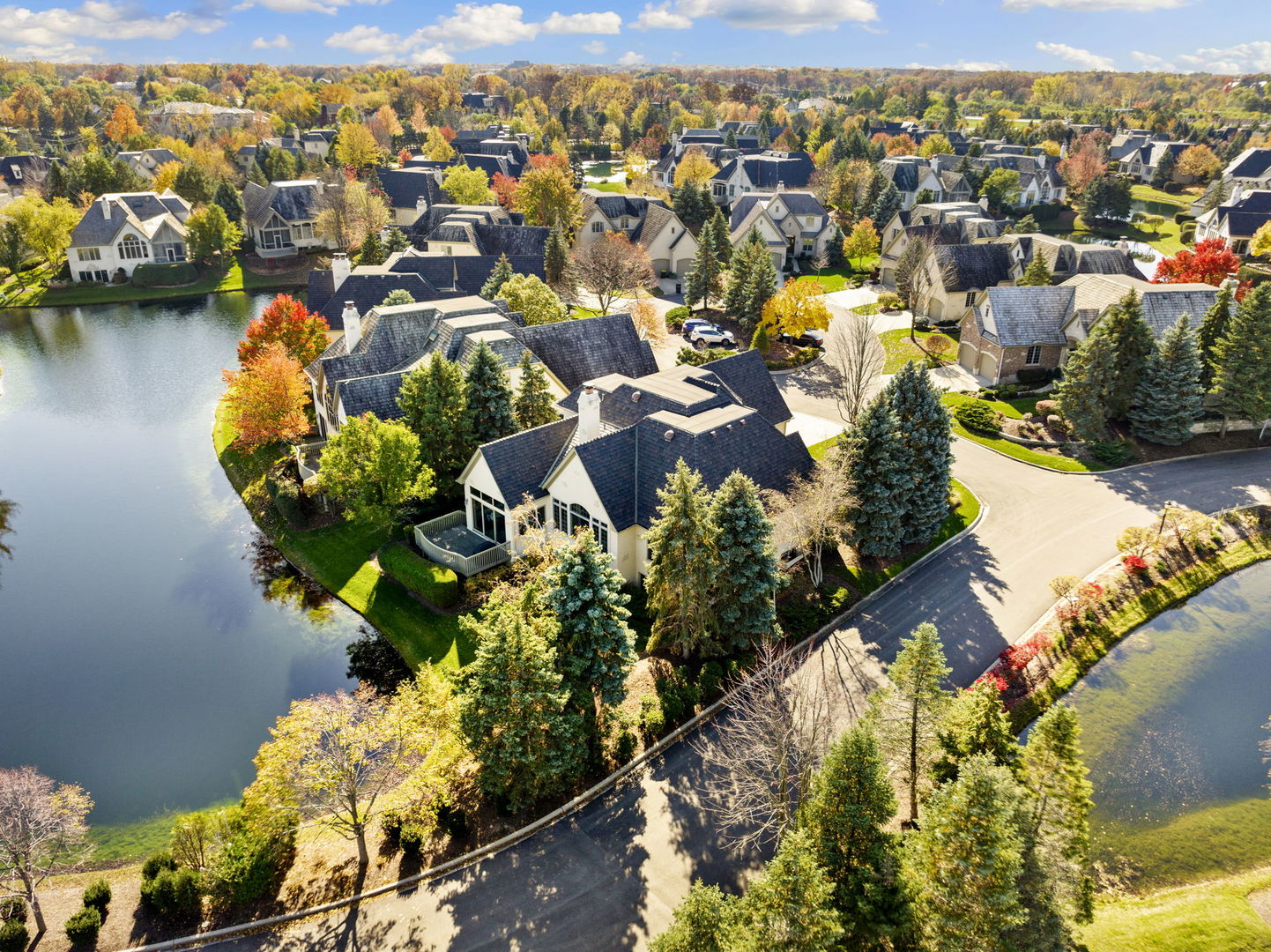 9 Forest Gate Circle Oak Brook, IL 60523 - Photo 33 of 39