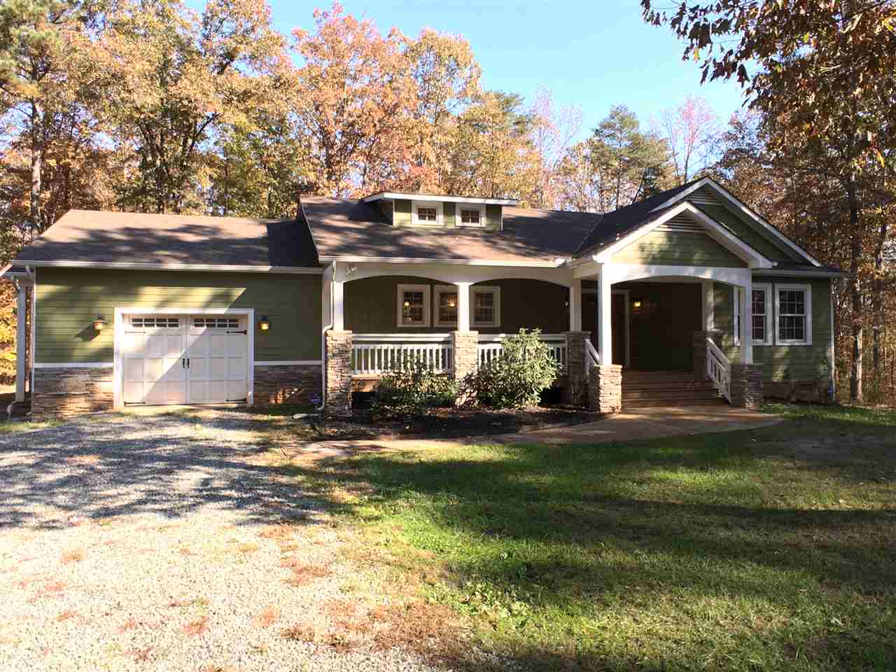 278 Jordan Store Road Kents Store, VA 23084 - Photo 4 of 47 a front view of a house with a garden