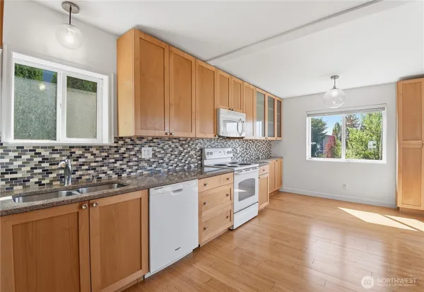 $3,500 | 317 9th Avenue, Kirkland, WA 98033