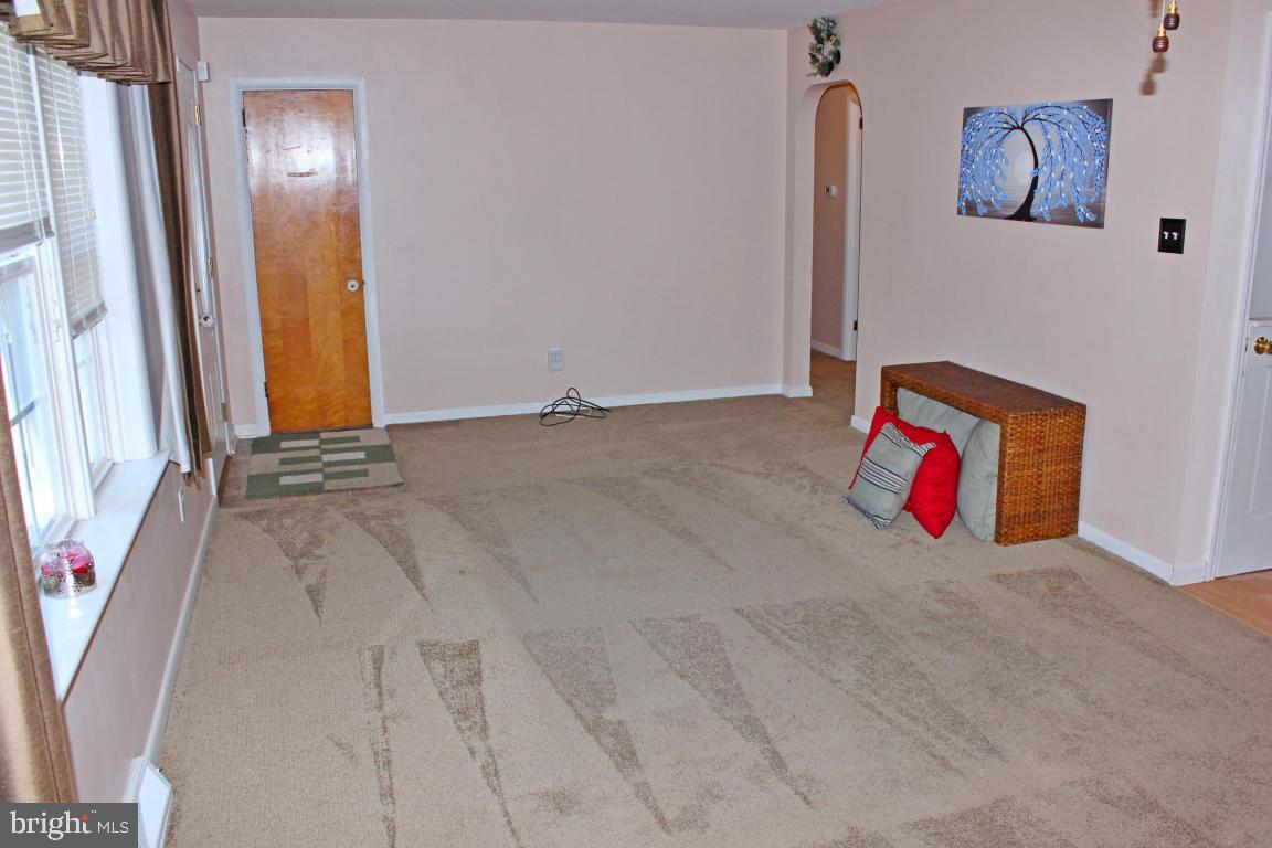 321 Dahlia Road Lancaster, PA 17602 - Photo 7 of 25 Gallery Image 7