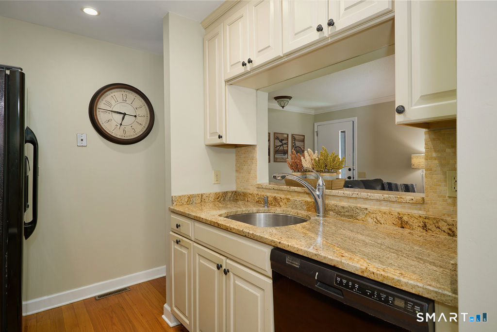 6 Hollyberry Lane, Unit 6 Ridgefield, CT 06877 - Photo 7 of 31 Kitchen from Dining Room