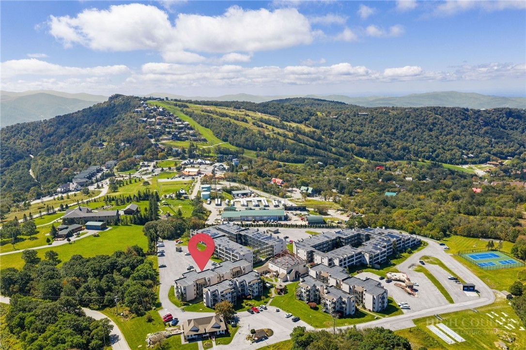 301 Pinnacle Inn Road, Unit 1313 Beech Mountain, NC 28604 - Photo 1 of 24