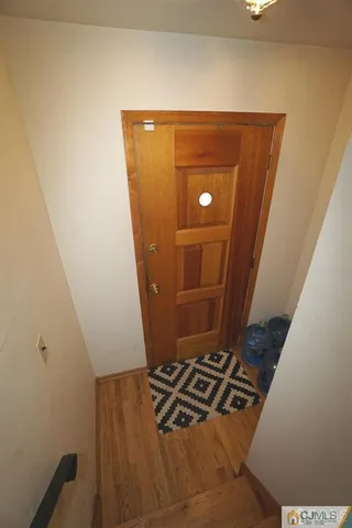 a view of utility room