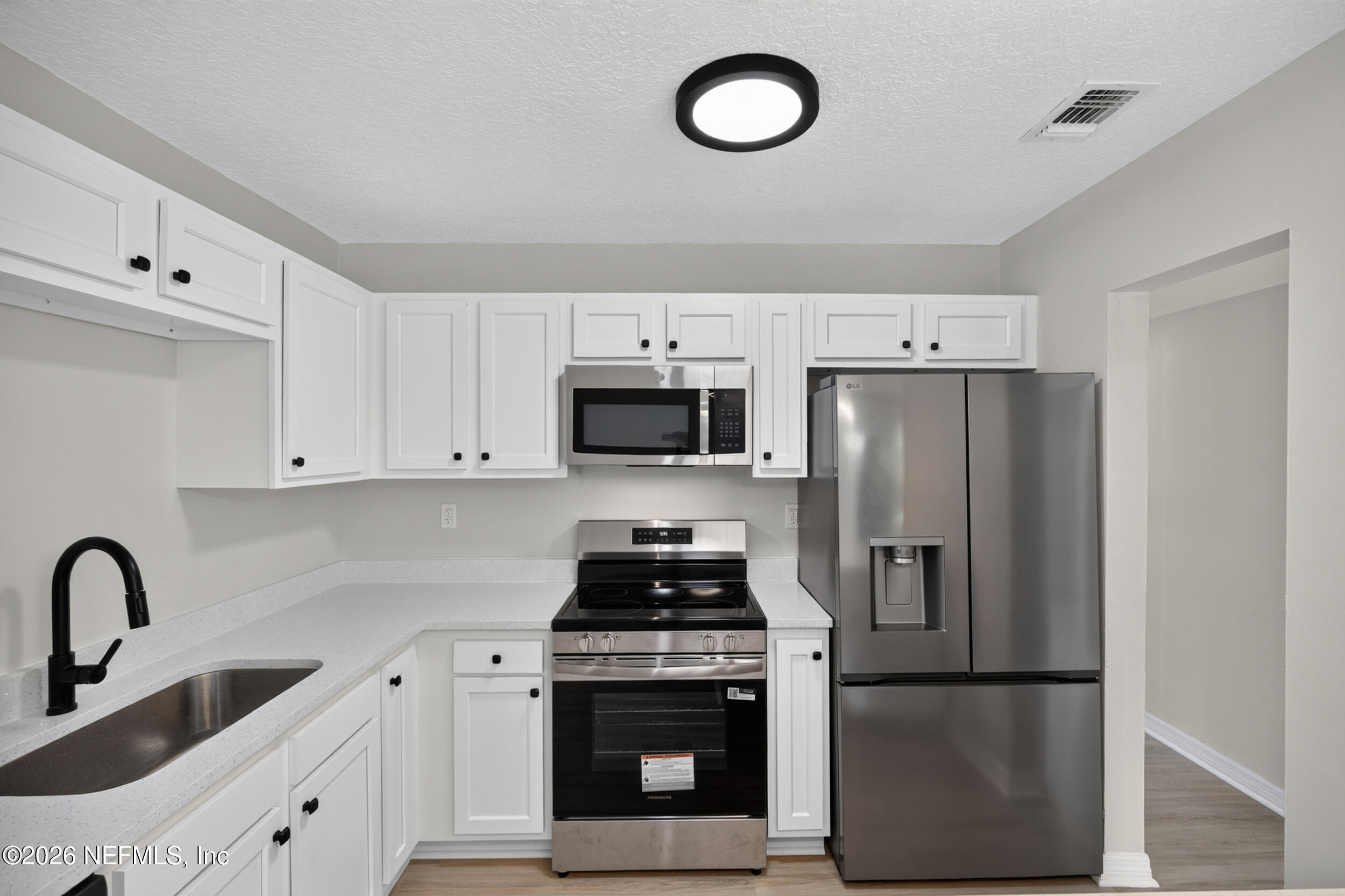3751 Pizarro Road Jacksonville, FL 32217 - Photo 16 of 46 Kitchen 2