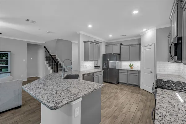 $499,000 | 309 Lochvale Peak Court, Montgomery, TX 77316