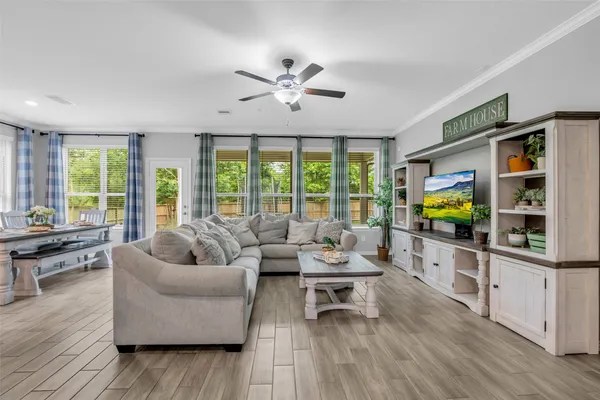 $499,000 | 309 Lochvale Peak Court, Montgomery, TX 77316