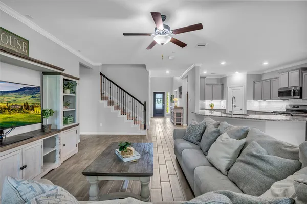 $499,000 | 309 Lochvale Peak Court, Montgomery, TX 77316