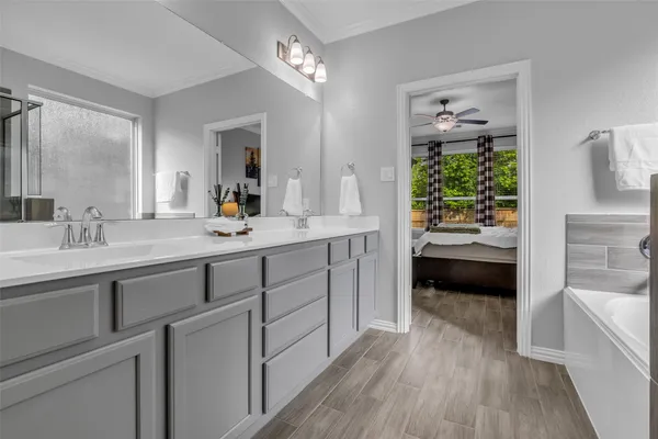 $499,000 | 309 Lochvale Peak Court, Montgomery, TX 77316