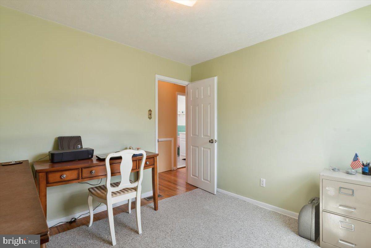 8819 Calvert Street Philadelphia, PA 19152 - Photo 14 of 25 Gallery Image 14
