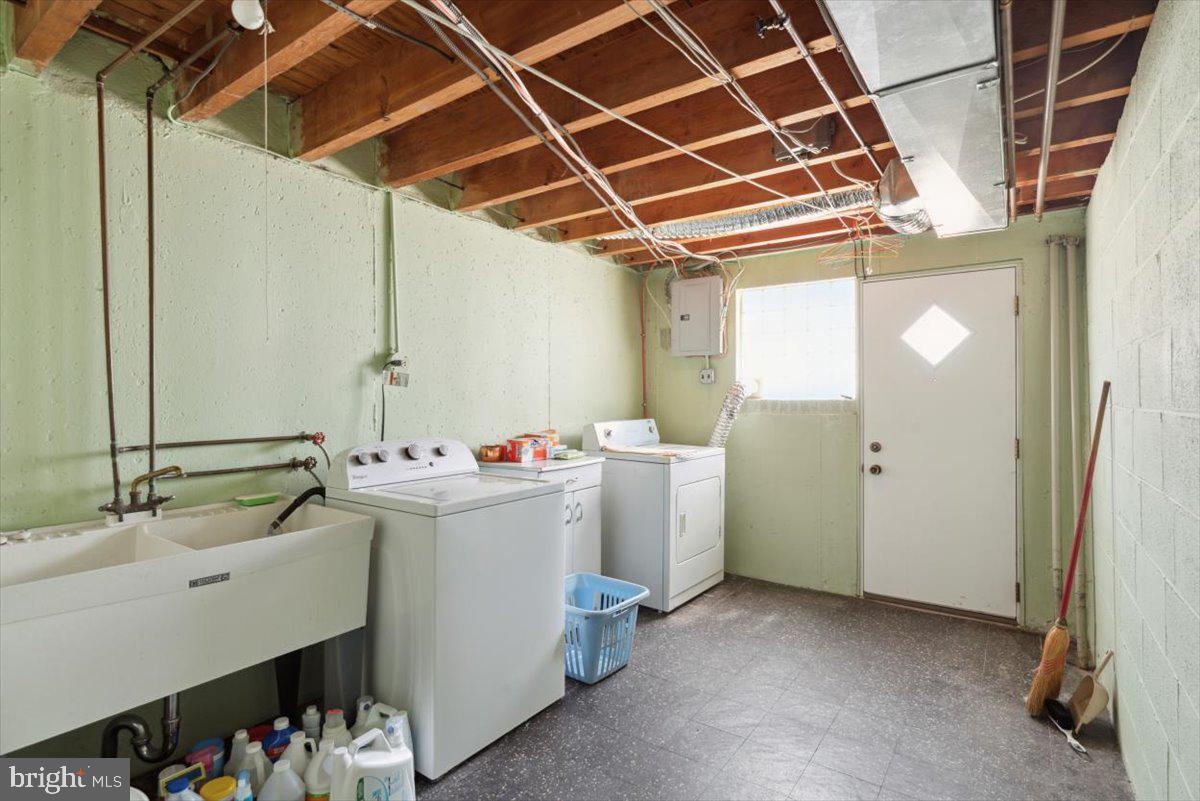 8819 Calvert Street Philadelphia, PA 19152 - Photo 23 of 25 Gallery Image 23