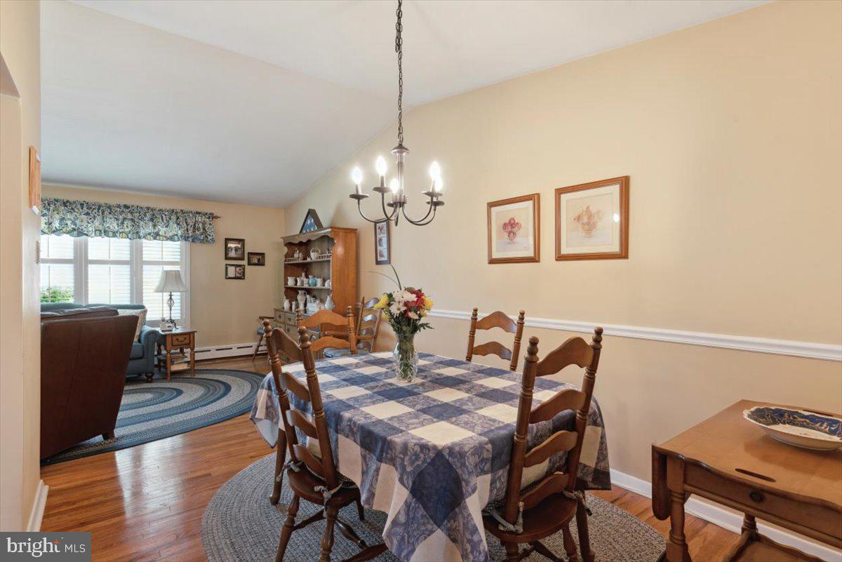8819 Calvert Street Philadelphia, PA 19152 - Photo 9 of 25 Gallery Image 9