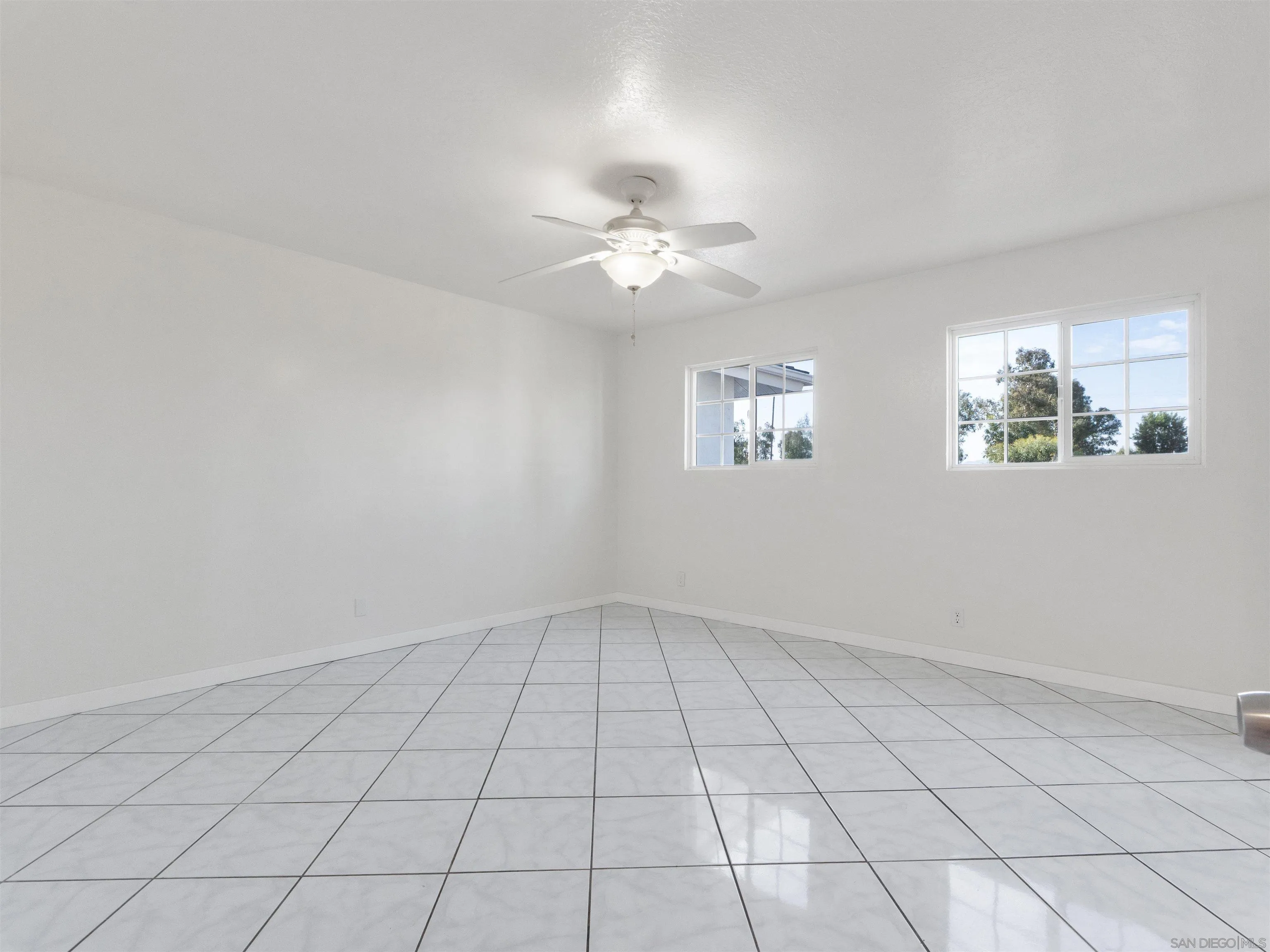 1621 Lilac Road Ramona, CA 92065 - Photo 13 of 35 Primary Bedroom
