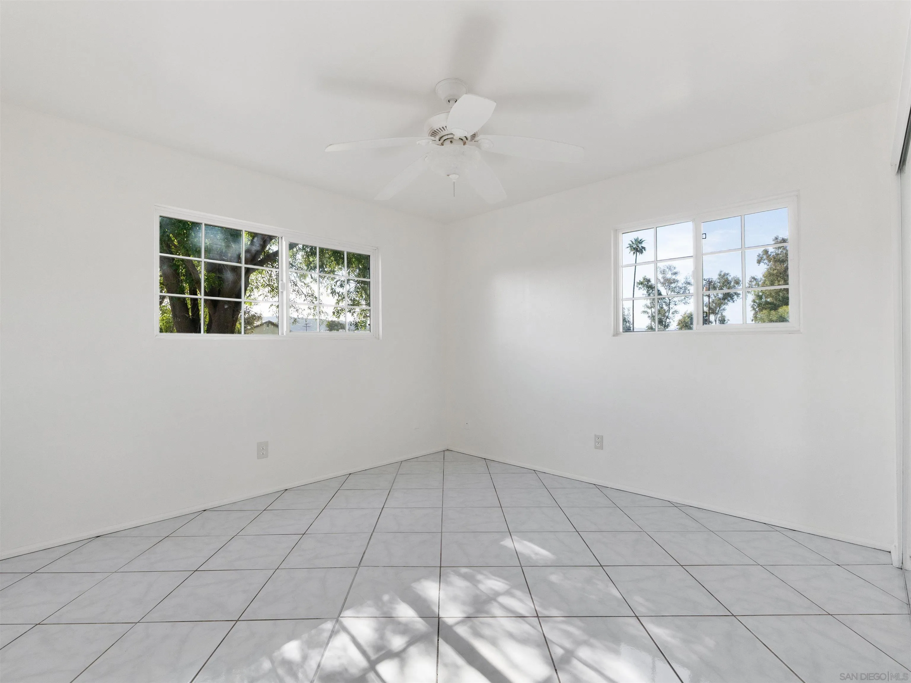 1621 Lilac Road Ramona, CA 92065 - Photo 17 of 35 Bedroom