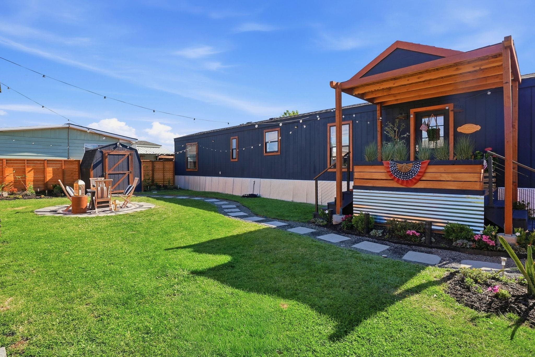 10510 West Richland Road, Unit #10 Cheney, WA 99004 - Photo 1 of 40 Gallery Image 1