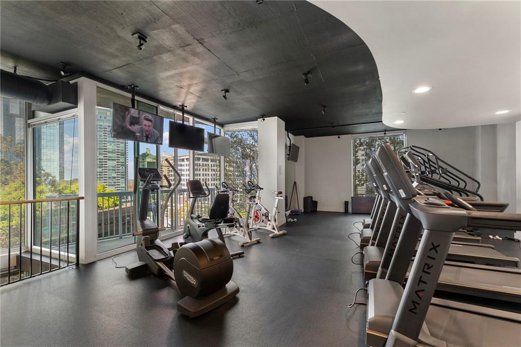 3324 Peachtree Road Northeast, Unit 2804 Atlanta, GA 30326 - Photo 15 of 32 a view of gym