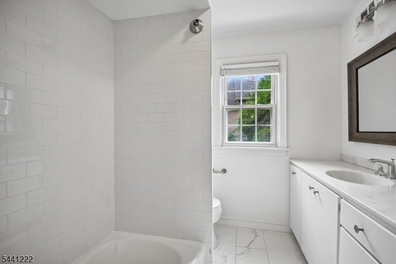 11 Wordsworth Road Short Hills, NJ 07078 - Photo 35 of 44