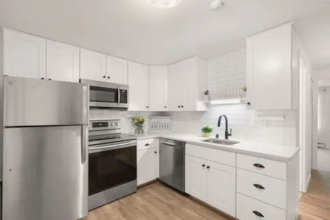 $385,000 | 17 Highview Drive, Unit 17, Sandwich, MA 02563