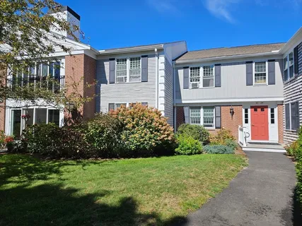 $385,000 | 17 Highview Drive, Unit 17, Sandwich, MA 02563