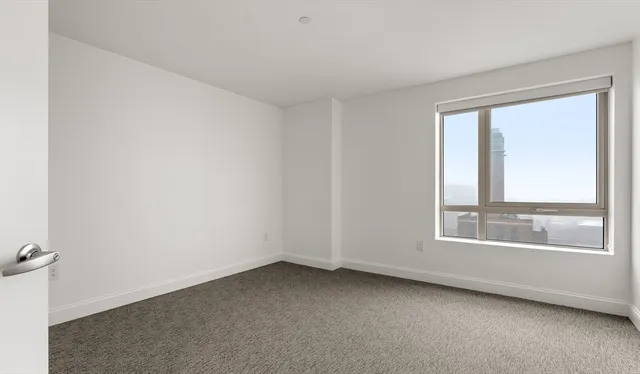 $3,575 | 99 Kneeland Street, Unit 807, Boston, MA 02111