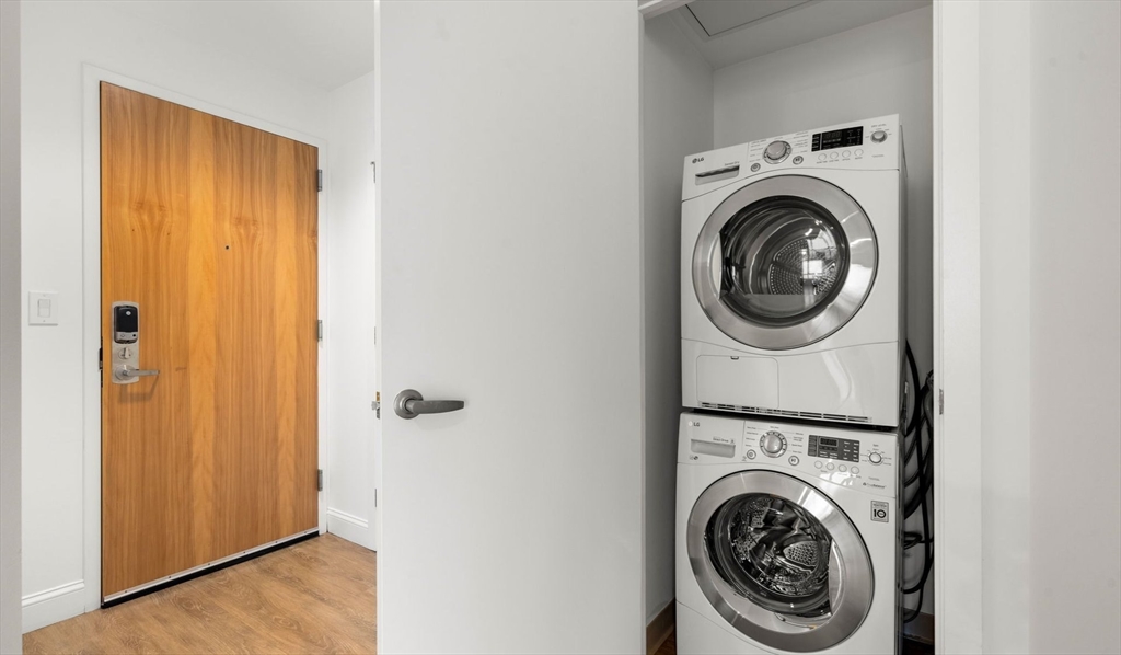 99 Kneeland Street, Unit 807 Boston, MA 02111 - Photo 4 of 11