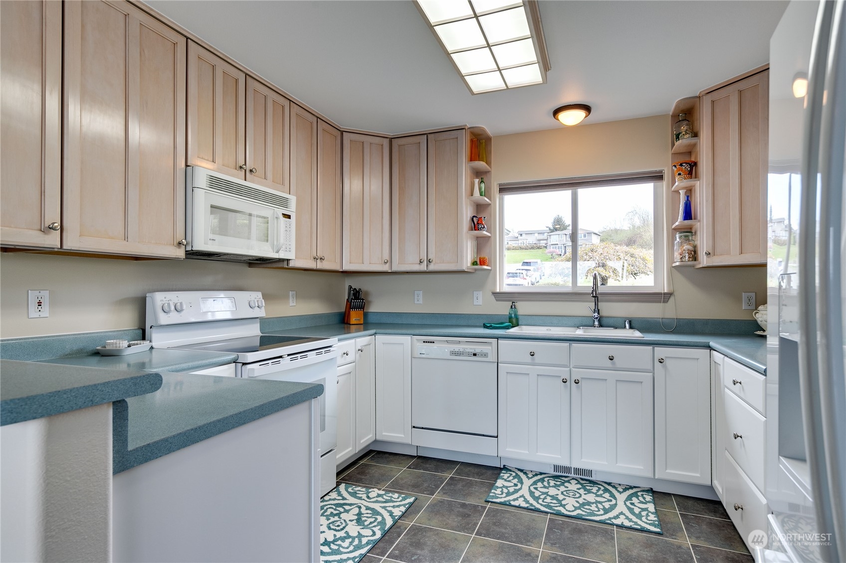 37995 Buck Road Northeast Hansville, WA 98340 - Photo 11 of 38 Gallery Image 11