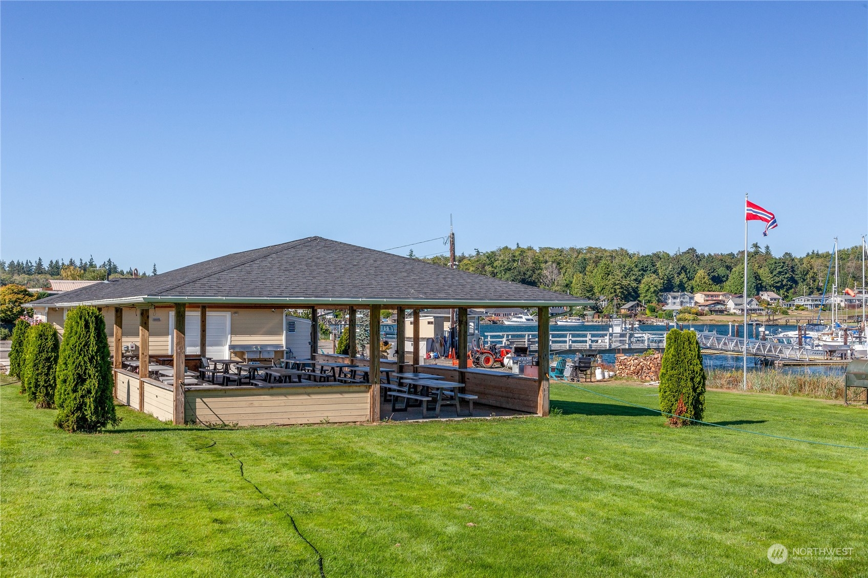 37995 Buck Road Northeast Hansville, WA 98340 - Photo 34 of 38 Gallery Image 34
