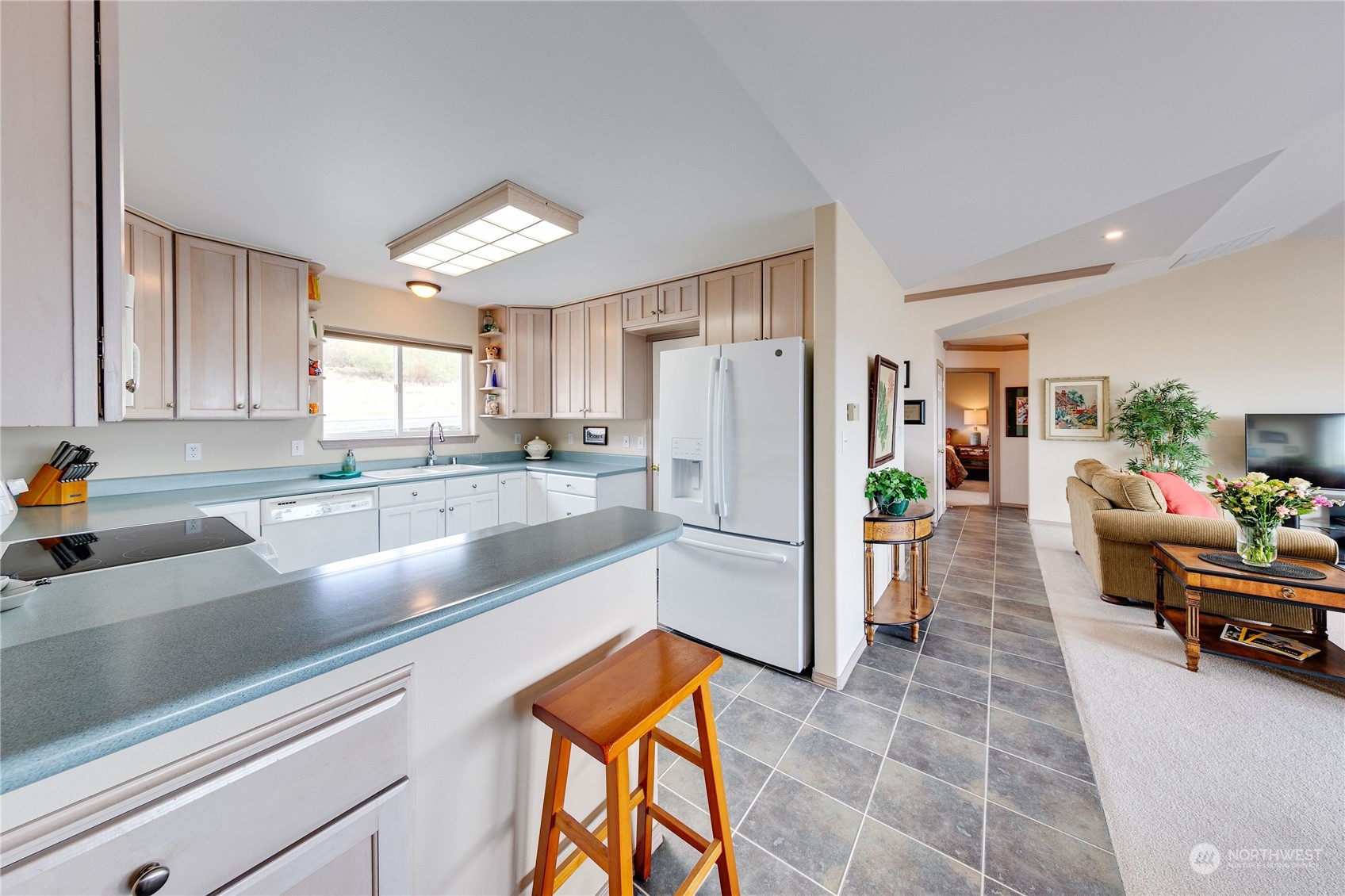 37995 Buck Road Northeast Hansville, WA 98340 - Photo 10 of 38 Gallery Image 10
