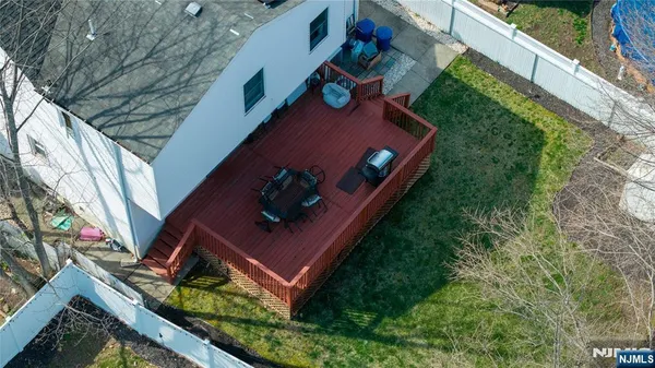 a view of an outdoor space