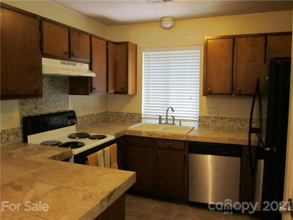 606 Canadice Road Huntersville, NC 28078 - Photo 4 of 9 Gallery Image 4