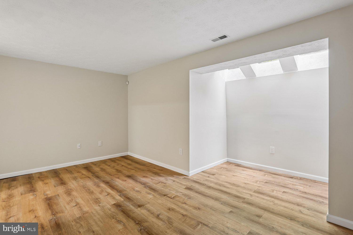 10804 Douglas Avenue Silver Spring, MD 20902 - Photo 36 of 46 Recreation room with office nook