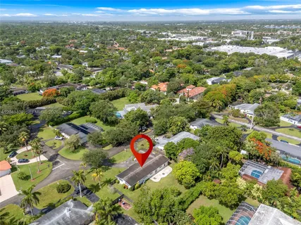 $1,350,000 | 8255 Southwest 134th Street, Pinecrest, FL 33156