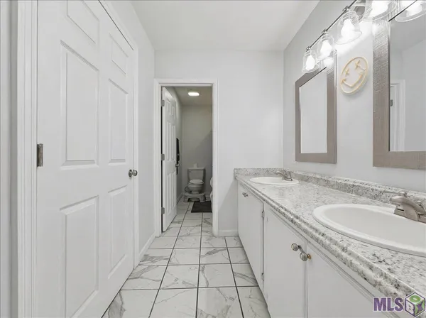 $209,900 | 201 South 3rd Street, Greensburg, LA 70441