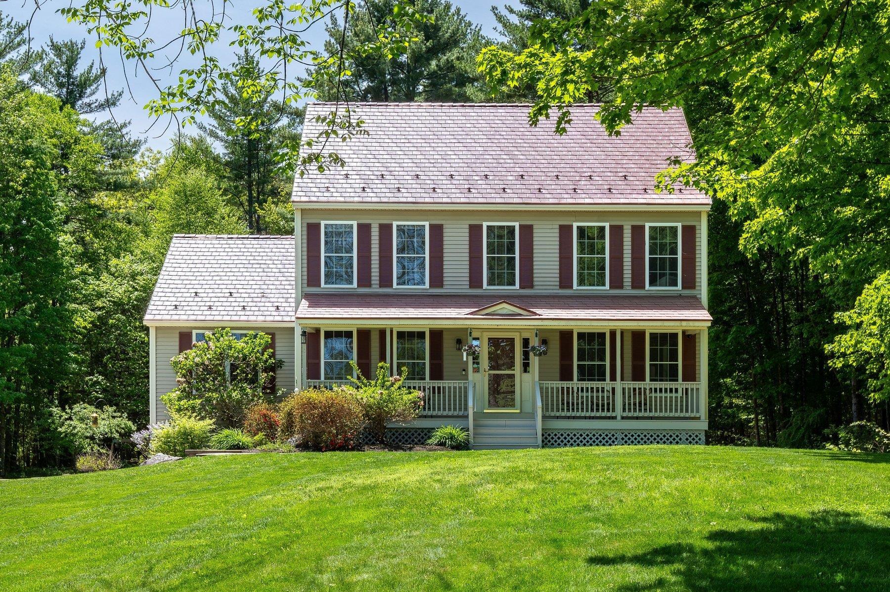 137 Ash Swamp Road Newmarket, NH 03857 - Photo 1 of 49 Gallery Image 1