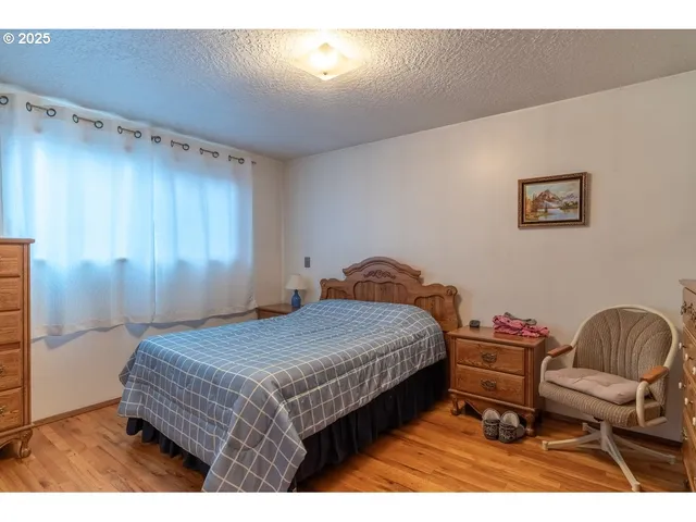 $320,000 | 1720 Jansen Way, Woodburn, OR 97071