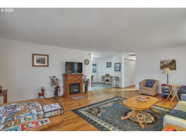 $320,000 | 1720 Jansen Way, Woodburn, OR 97071