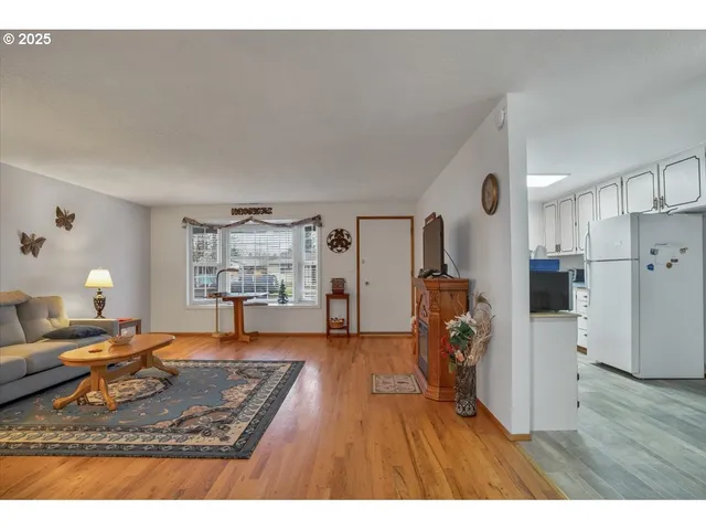 $320,000 | 1720 Jansen Way, Woodburn, OR 97071