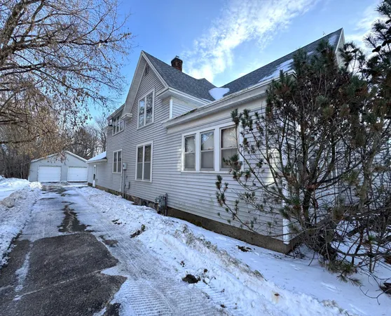 $229,900 | 42 Minnesota Avenue South, Aitkin, MN 56431