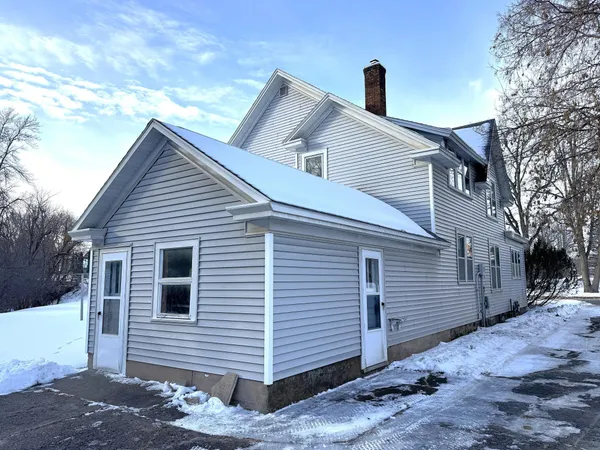 $229,900 | 42 Minnesota Avenue South, Aitkin, MN 56431