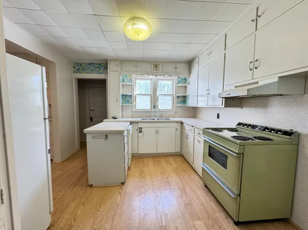 $229,900 | 42 Minnesota Avenue South, Aitkin, MN 56431